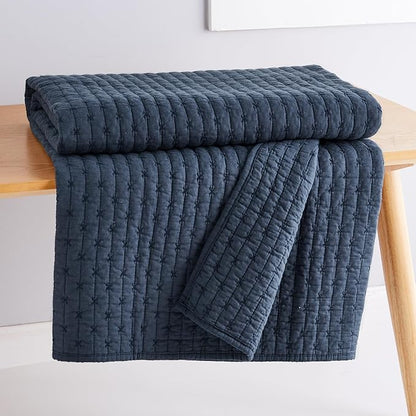 Manta acolchada reversible de punto de cruz 50" x 60"